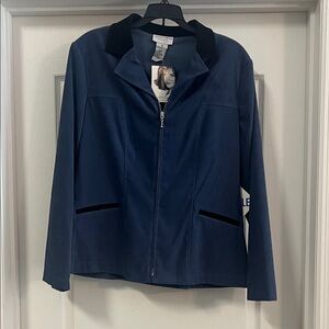Elegant Navy Women's Blazer with Black Accents